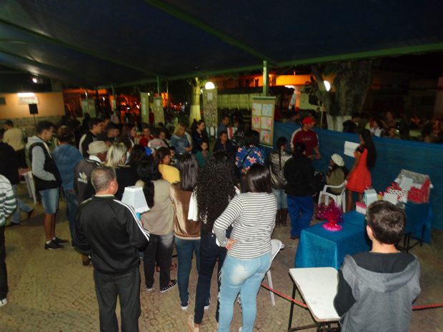 APAE de Rosário da Limeira realiza exposição de seus trabalhos e artesanatos (4).JPG