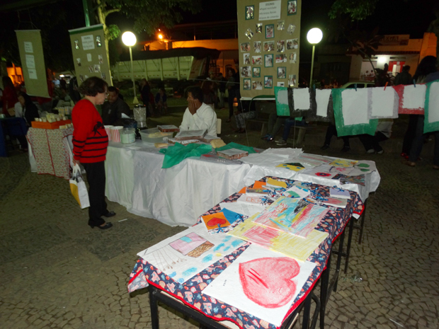 APAE de Rosário da Limeira realiza exposição de seus trabalhos e artesanatos (5).JPG