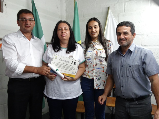 Formatura dos alunos do Centro de Qualificação e Aperfeiçoamento em Corte e Costura Industrial de Rosário da Limeira (9).JPG
