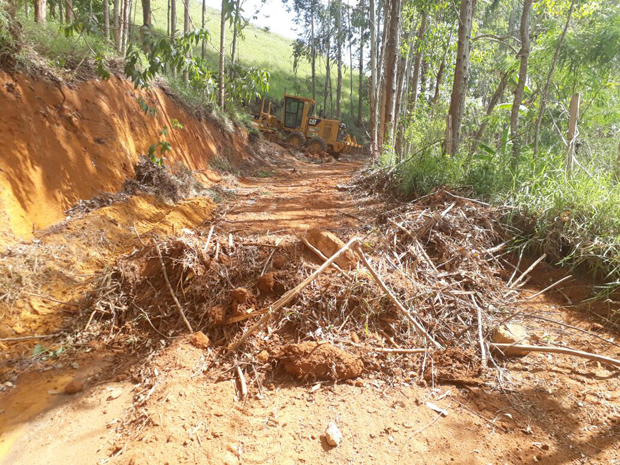 Patrolamento e limpeza das principais estradas da comunidade da Babilônia em Rosário da Limeira 4
