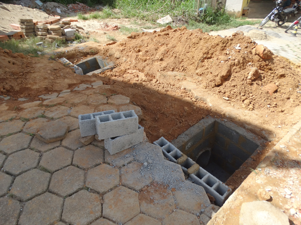 Prefeitura Municipal realizou implantação de redes pluviais no bairro Futuro em Rosário da Limeira (2).JPG