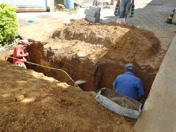 Prefeitura Municipal realizou implantação de redes pluviais no bairro Futuro em Rosário da Limeira (3).JPG
